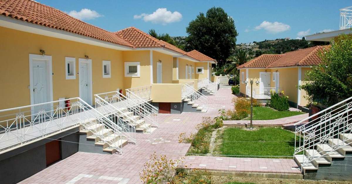 Een foto van de buitenkant van Seaview Village