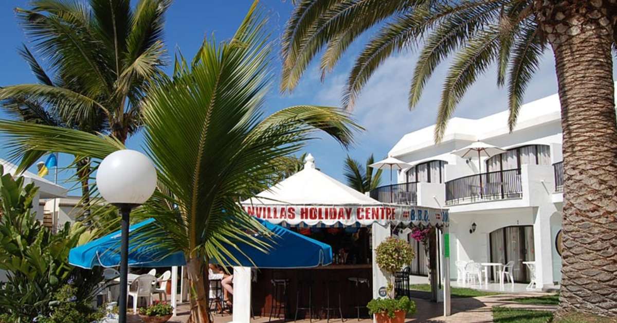 Een foto van het terras bij Las Buganvillas