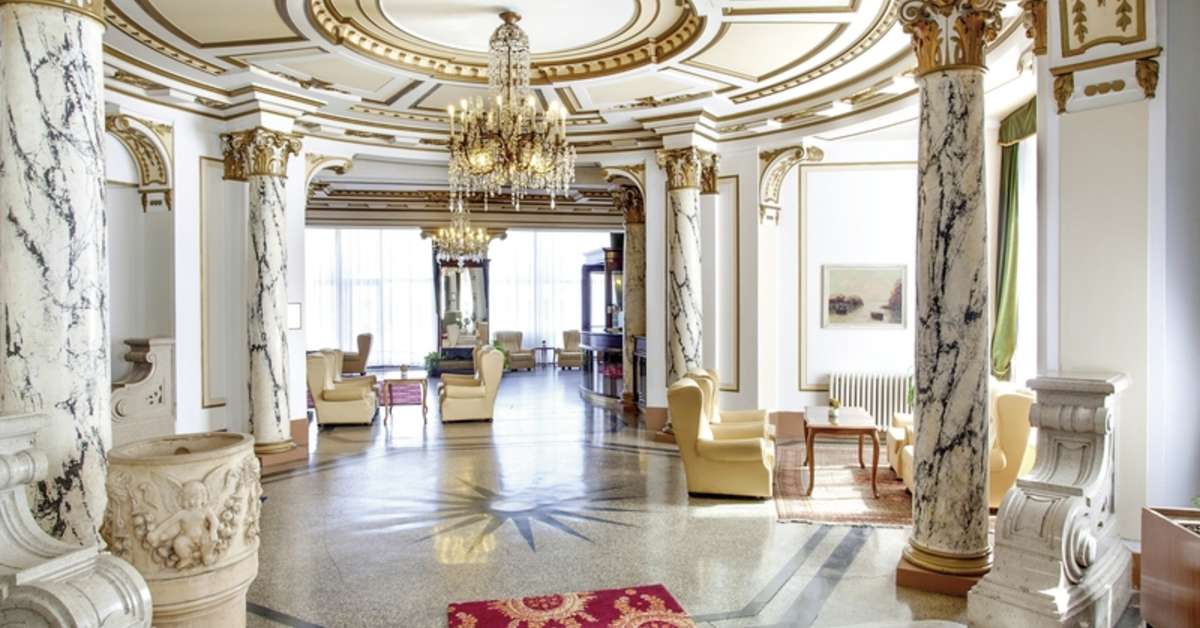 Een foto van het interieur van Hotel Palace Bellevue