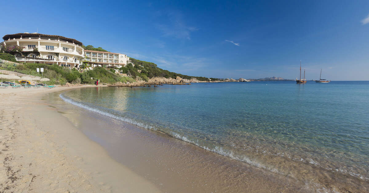 Een foto van de buitenkant van Club Hotel Baja Sardinia