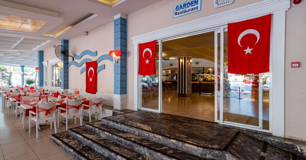 Een foto van The Garden Beach Hotel