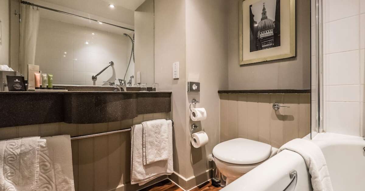 Ein Foto The Bridge Hotel