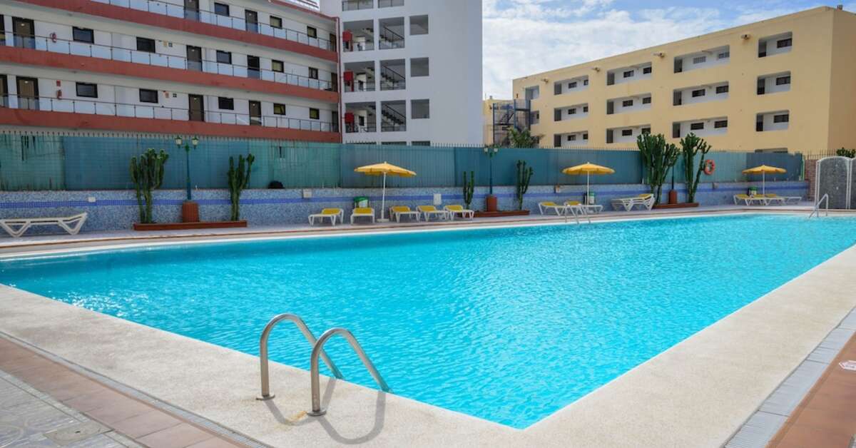 Een foto van het zwembad bij Appartementen Las Arenas