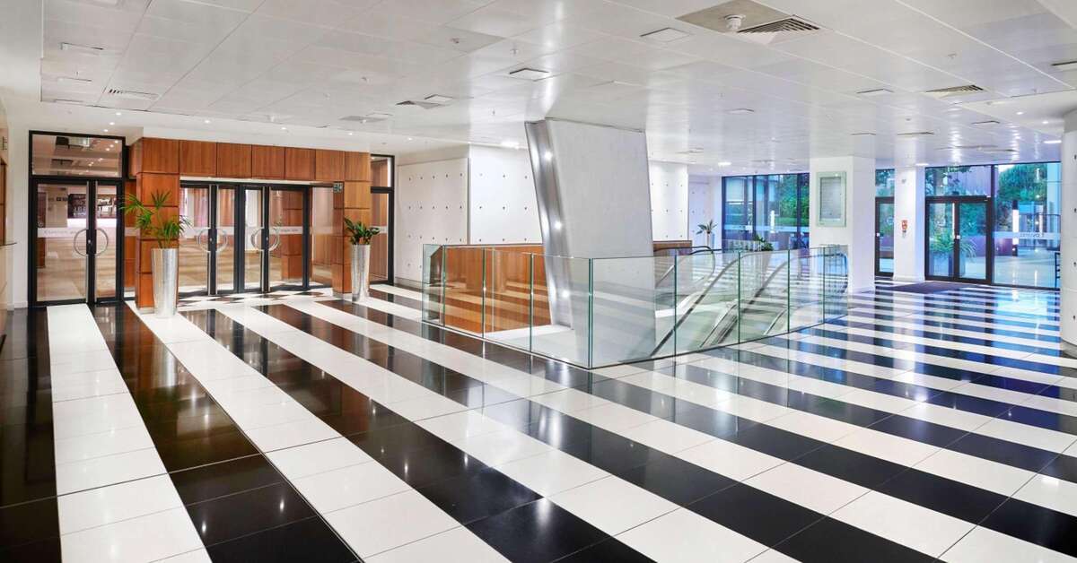 Een foto van Novotel London West