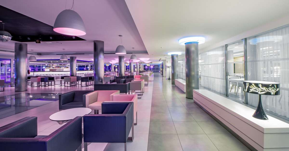 Een foto van het interieur van Hotel Garbi Ibiza & Spa