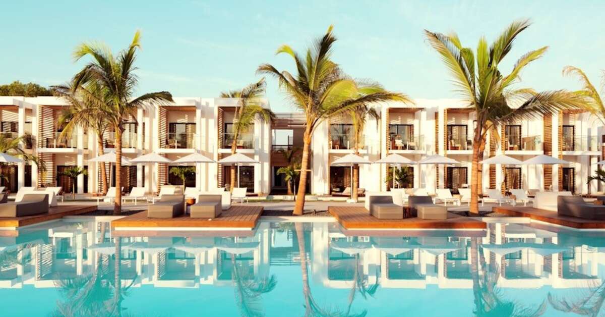 Een foto van het zwembad bij Sunprime Tamala Beach