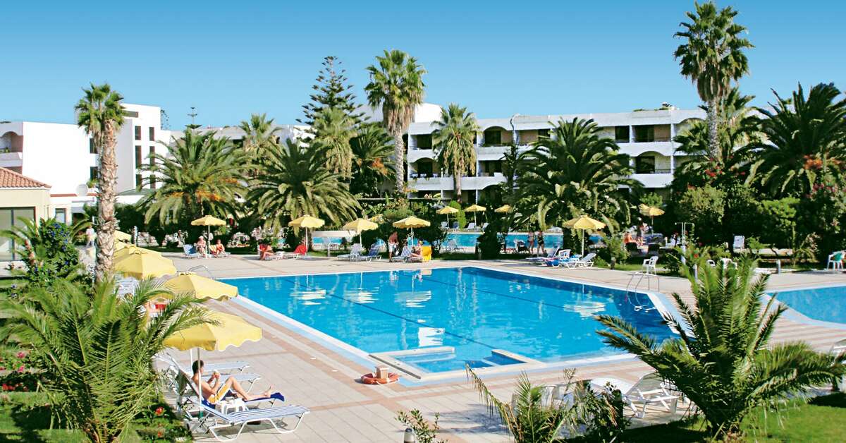 Een foto van het zwembad bij Tigaki Beach Hotel