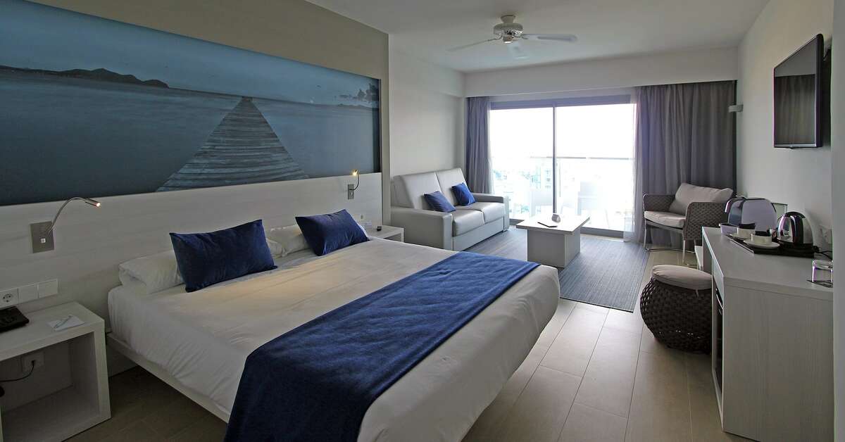 Ein Foto BG Tonga & Suites Tower Design Hotel
