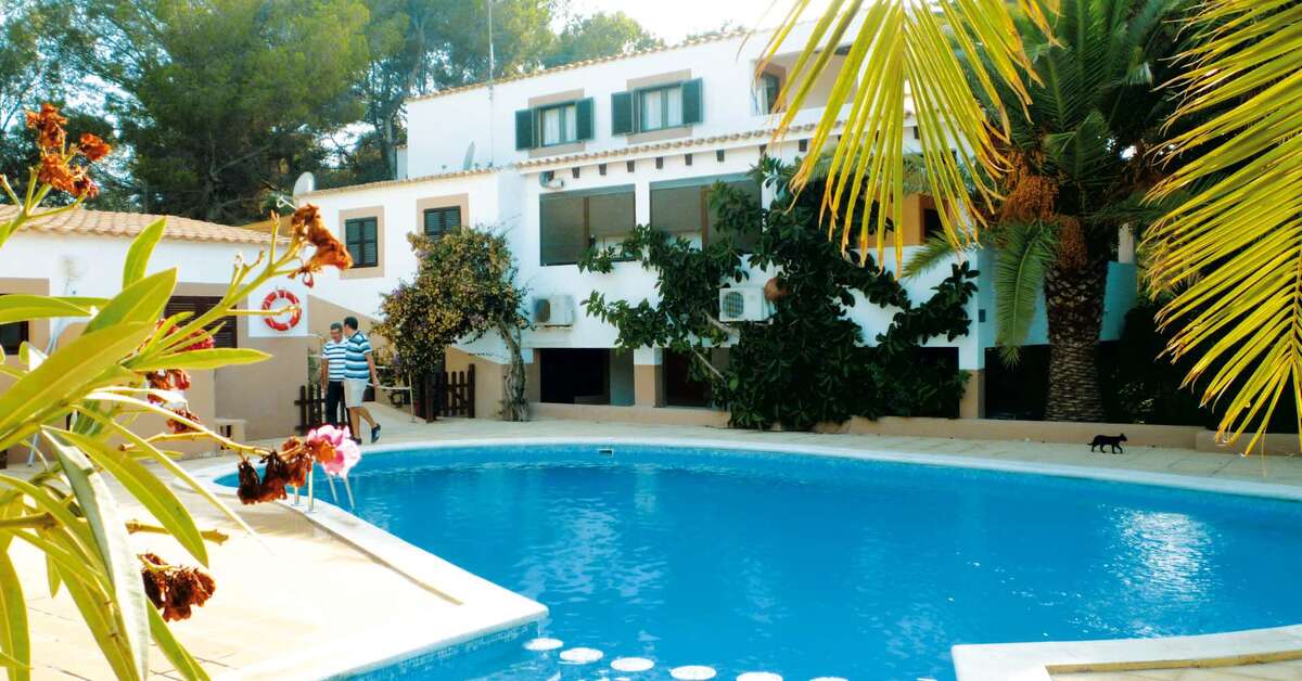 Een foto van het zwembad bij Allida Formentera