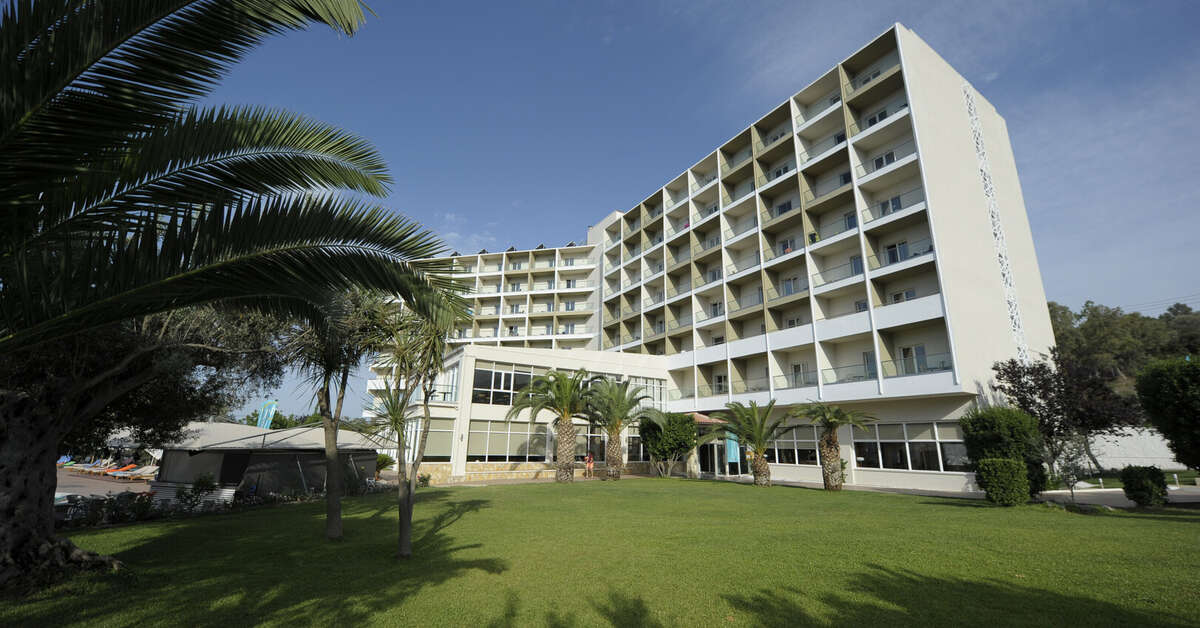 Een foto van de buitenkant van Evia Riviera Resort