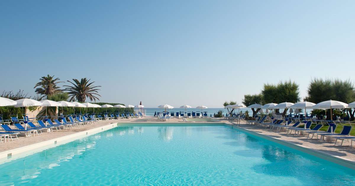 Een foto van het zwembad bij Hotel del Levante