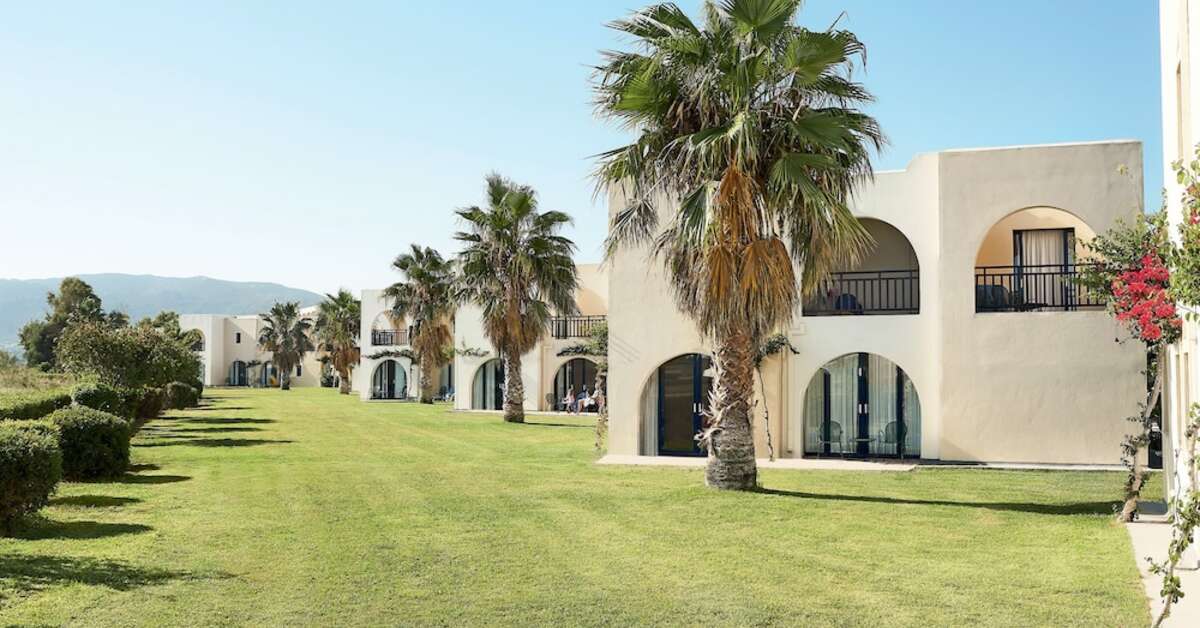 Een foto van de buitenkant van Grecotel Casa Paradiso