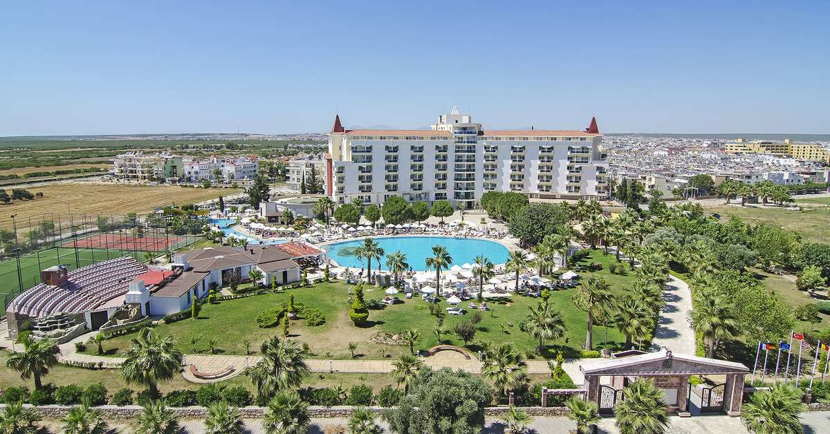Een foto van de buitenkant van Garden of Sun Hotel