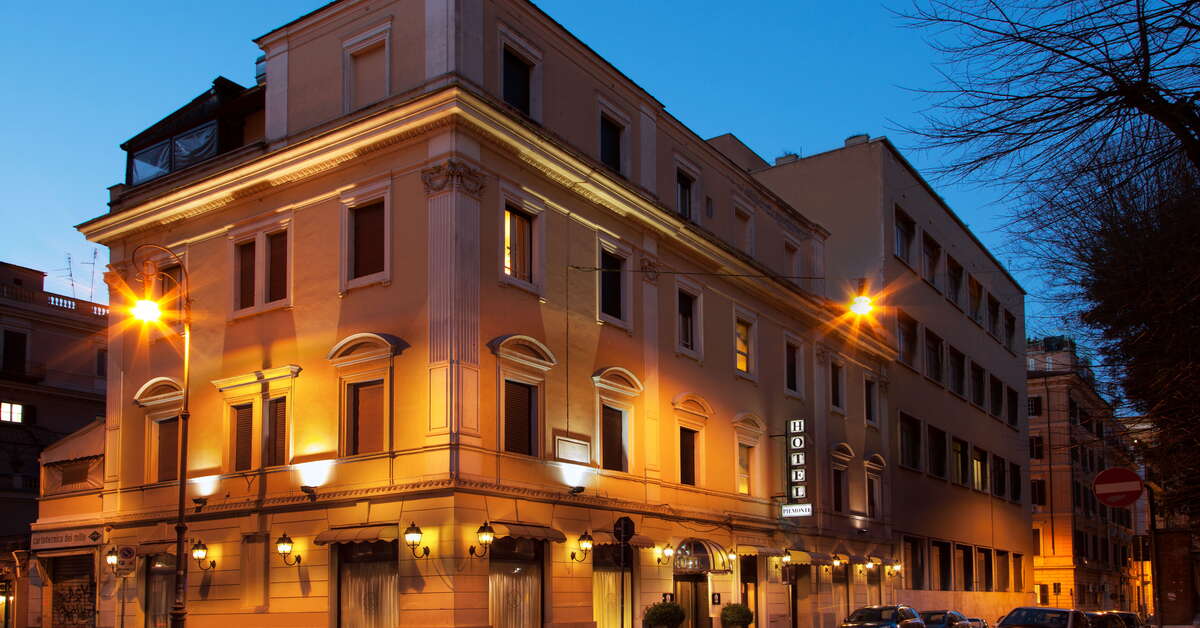 Een foto van de buitenkant van Hotel Piemonte