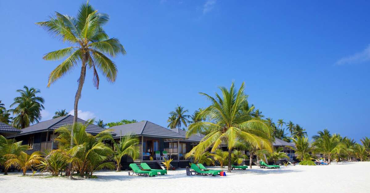 Een foto van het strand bij Kuredu Island Resort