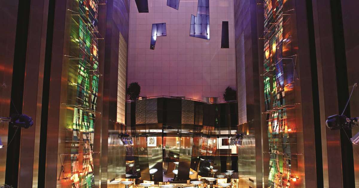 Een foto van het interieur van Fairmont Dubai