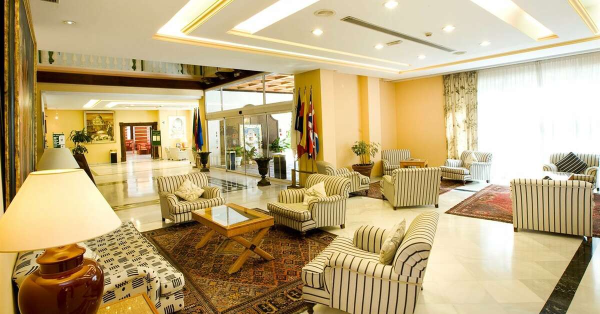 Een foto van het interieur van Aparthotel Monarque Sultan