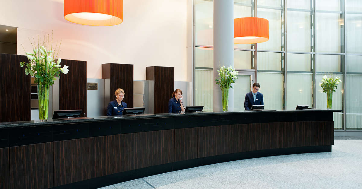 Een foto van het interieur van NH Düsseldorf City