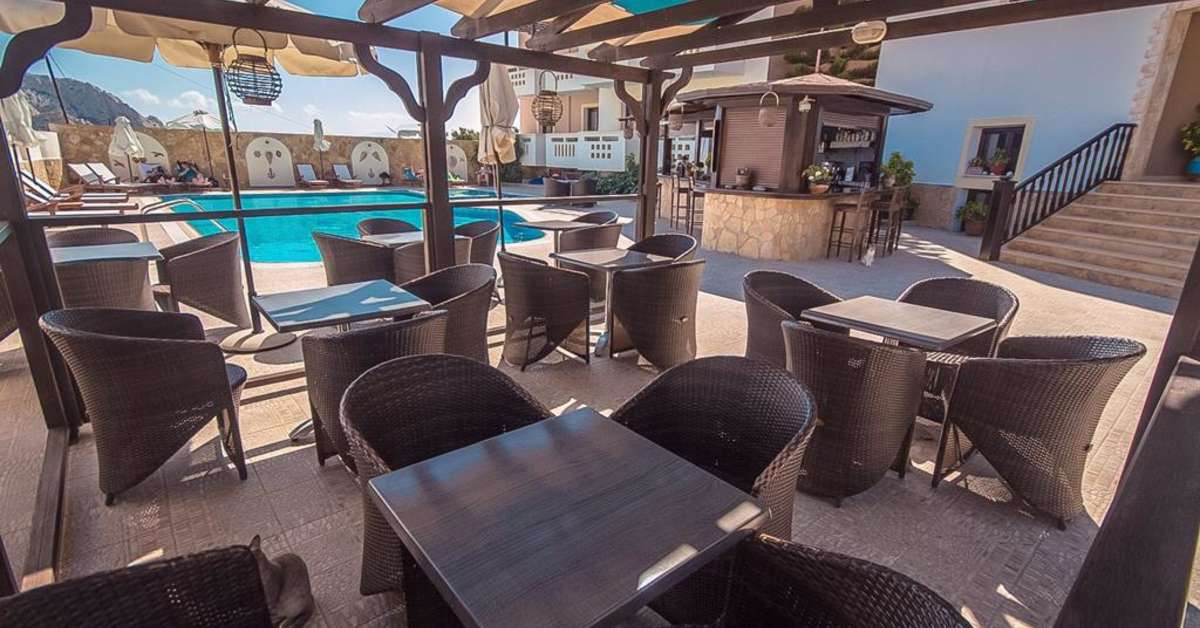 Ein Foto von der Terrasse im Arkasa Bay