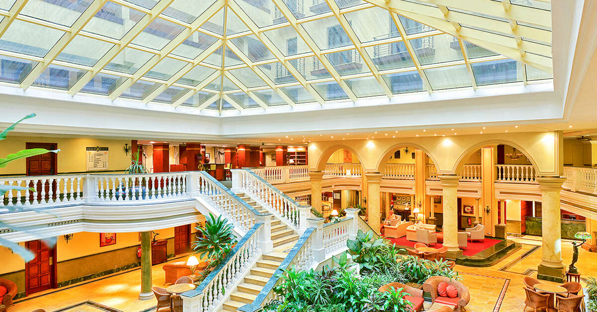 Een foto van het interieur van Iberostar Parque Central