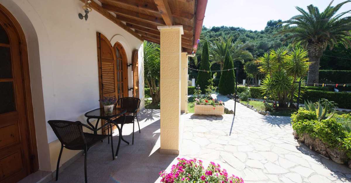 Ein Foto von der Terrasse im Villa Violetta