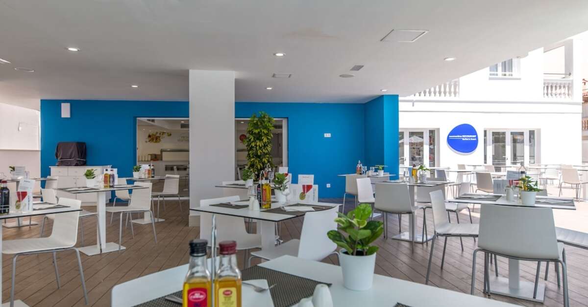 Een foto van de faciliteiten bij Hotel Triton Beach