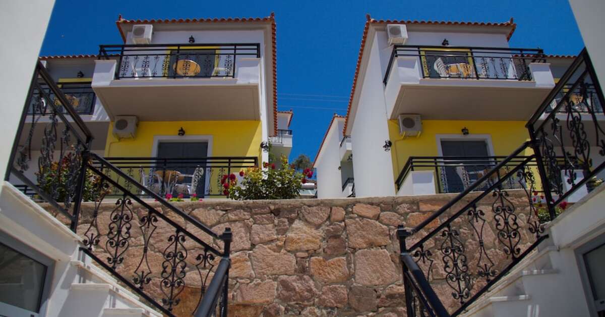 Een foto van de buitenkant van Panorama Hotel Lesbos