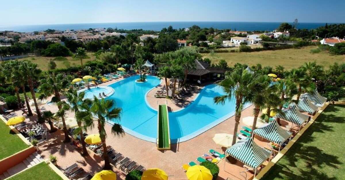 Een foto van het zwembad bij Hotel Baia Grande