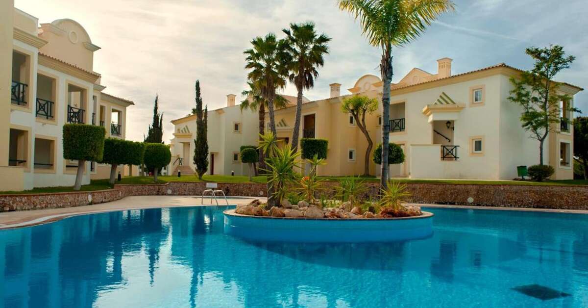 Een foto van het zwembad bij AP Adriana Beach Resort
