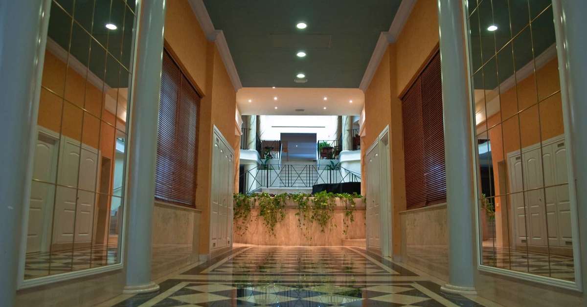 Een foto van het interieur van Aparthotel RF Astoria