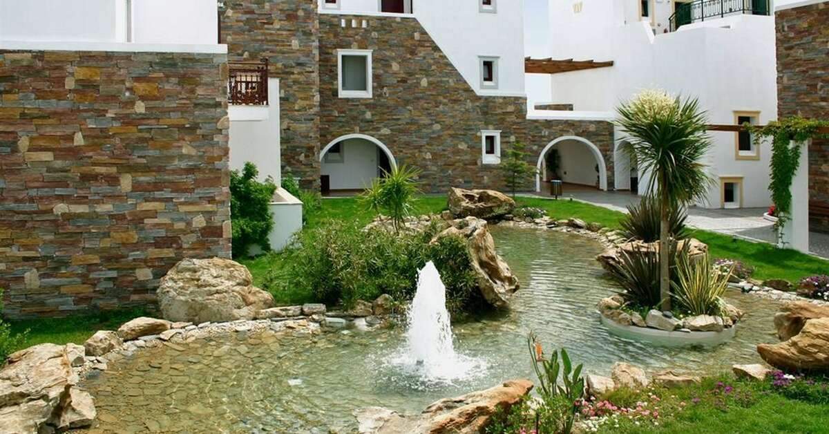 Een foto van Naxos Resort Beach Hotel
