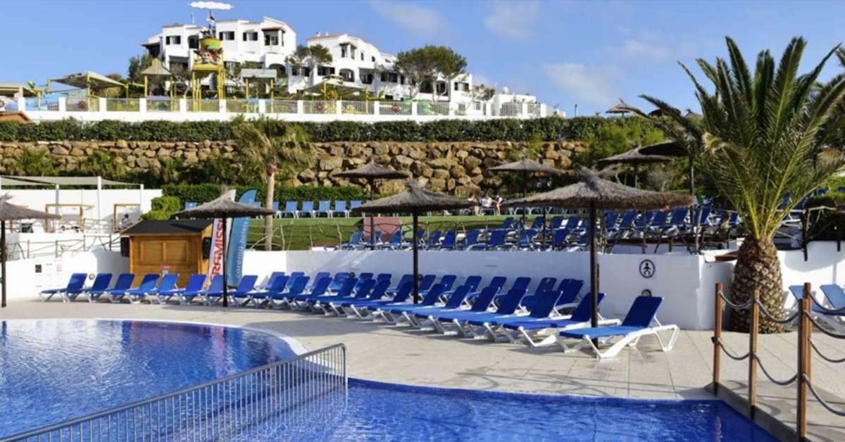 Een foto van het zwembad bij Carema Club Resort