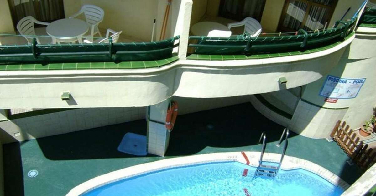 Een foto van het zwembad bij Appartementen Mediterraneo