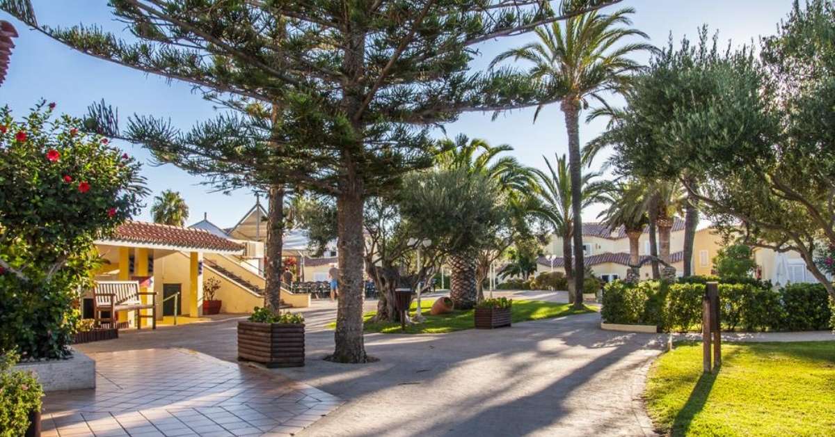Een foto van de buitenkant van Marinda Garden