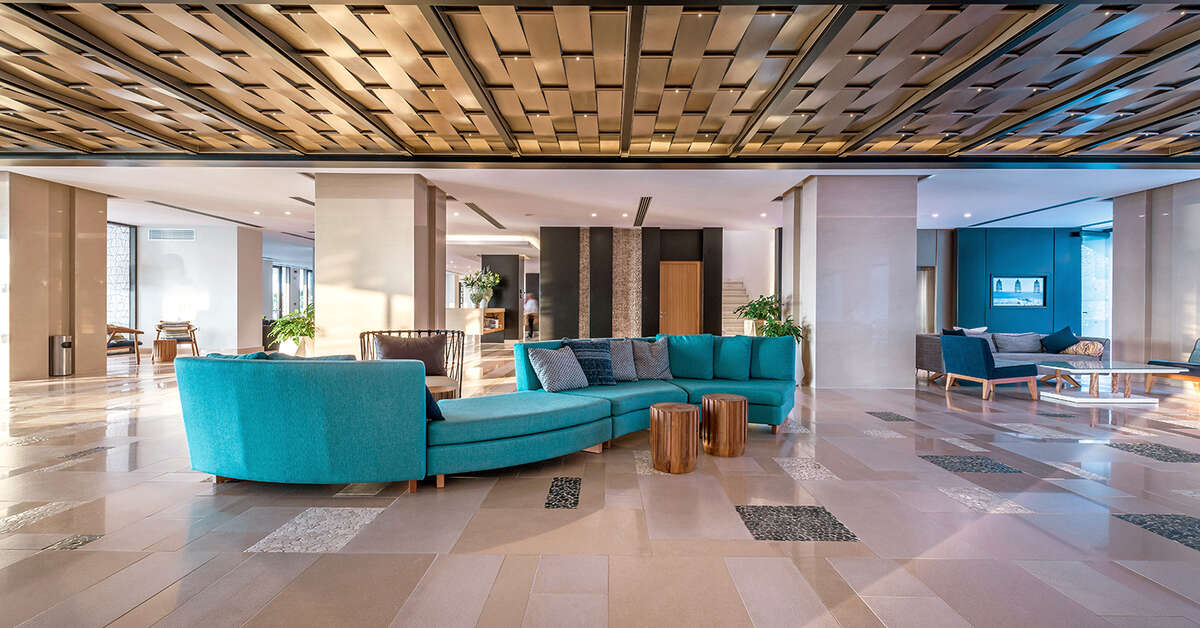 Een foto van het interieur van Mitsis Rodos Village Beach Hotel