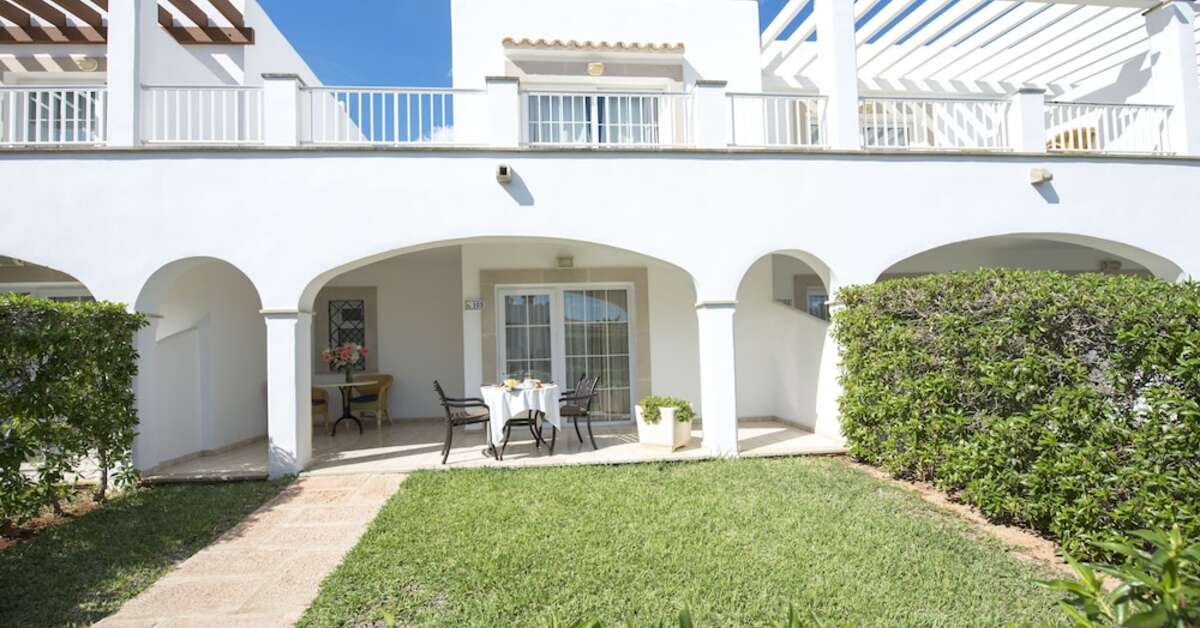Een foto van de buitenkant van Ona Village Cala D'Or