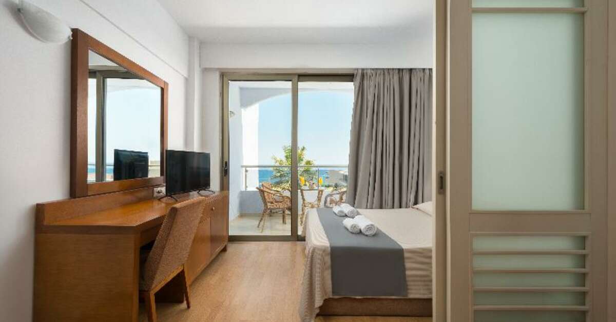 Een foto van Paralos Rodos