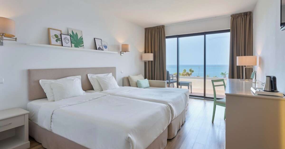 Een foto van Caloura Hotel Resort