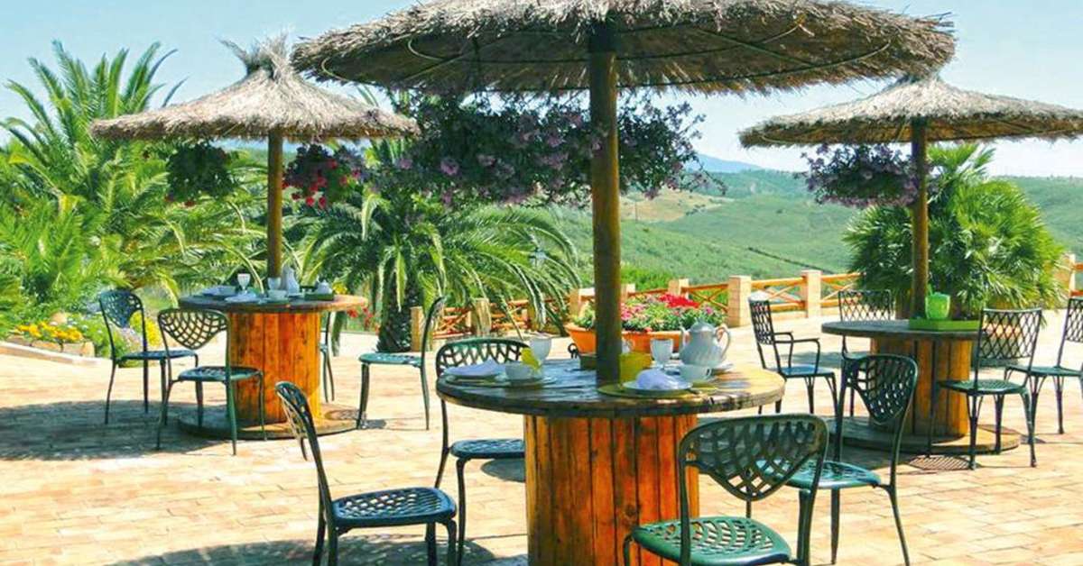 Een foto van het terras bij Monte da Bravura