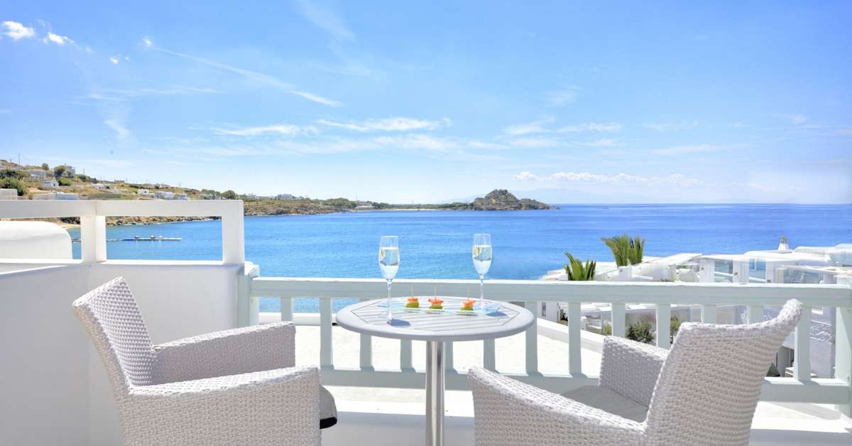 Een foto van Petinos Beach Hotel