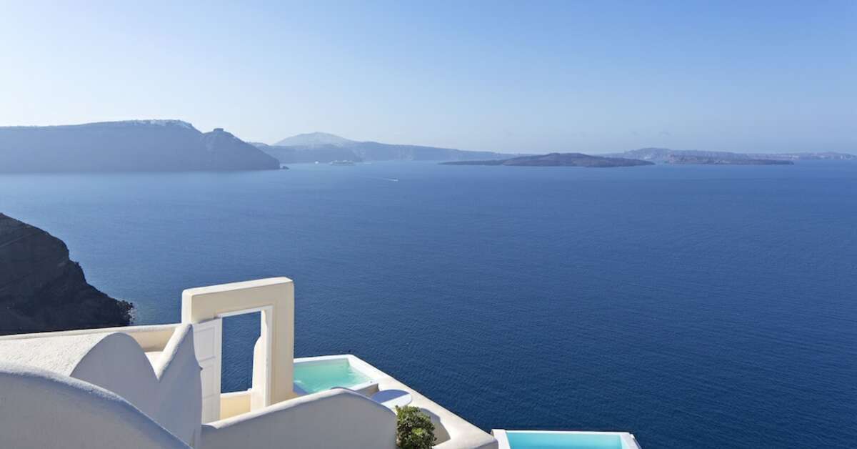 Een foto van het zwembad bij Canaves Oia Suites