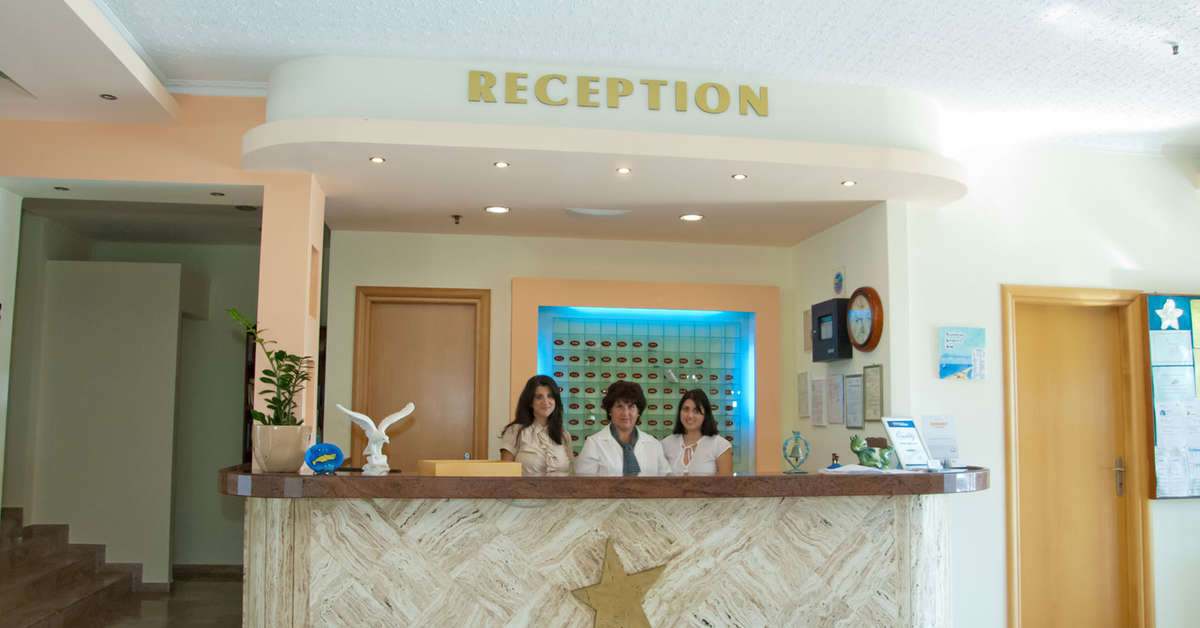Een foto van het interieur van Hotel Tigaki's Star