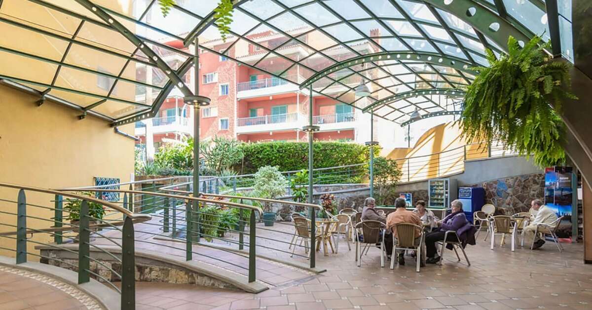 Een foto van het terras bij Appartementen Pez Azul