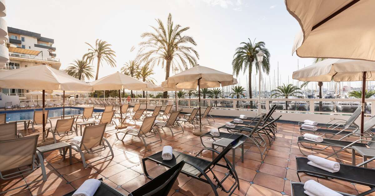 Een foto van het zwembad bij Hotel Palma Bellver Affiliated by Melia