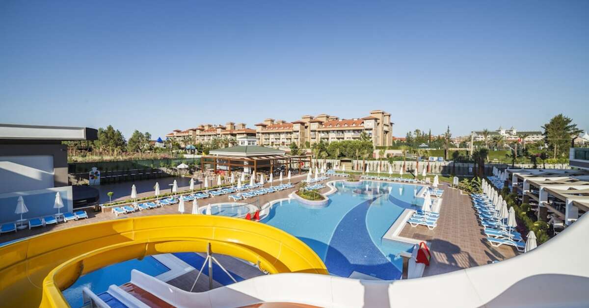Ein Foto vom Pool im Luna Blanca Resort & Spa