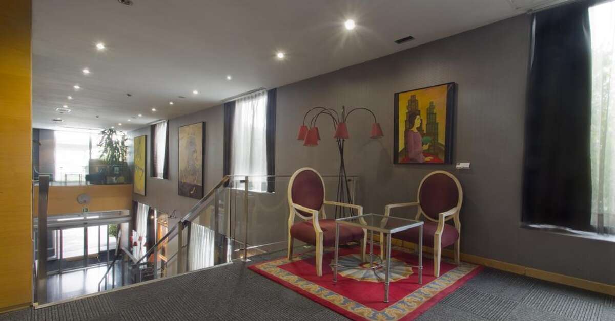 Een foto van het interieur van Eurohotel Barcelona Diagonal Port