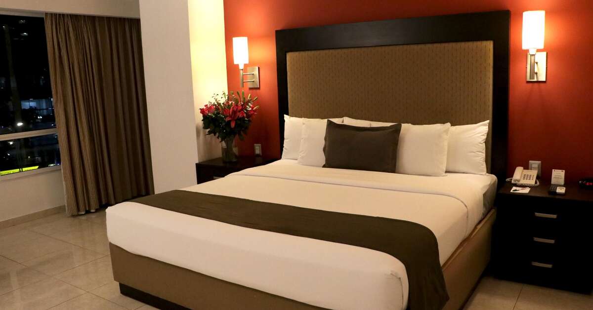 Ein Foto Hotel & Suites PF