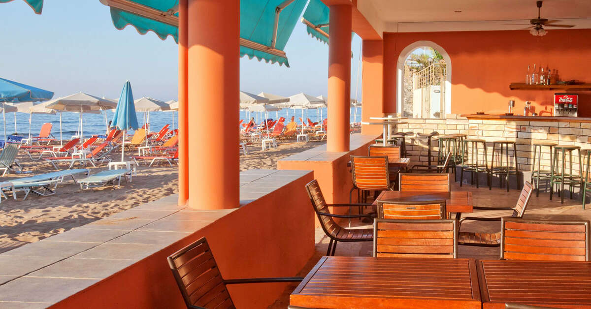 Ein Foto von den Einrichtungen im Dedalos Beach Hotel