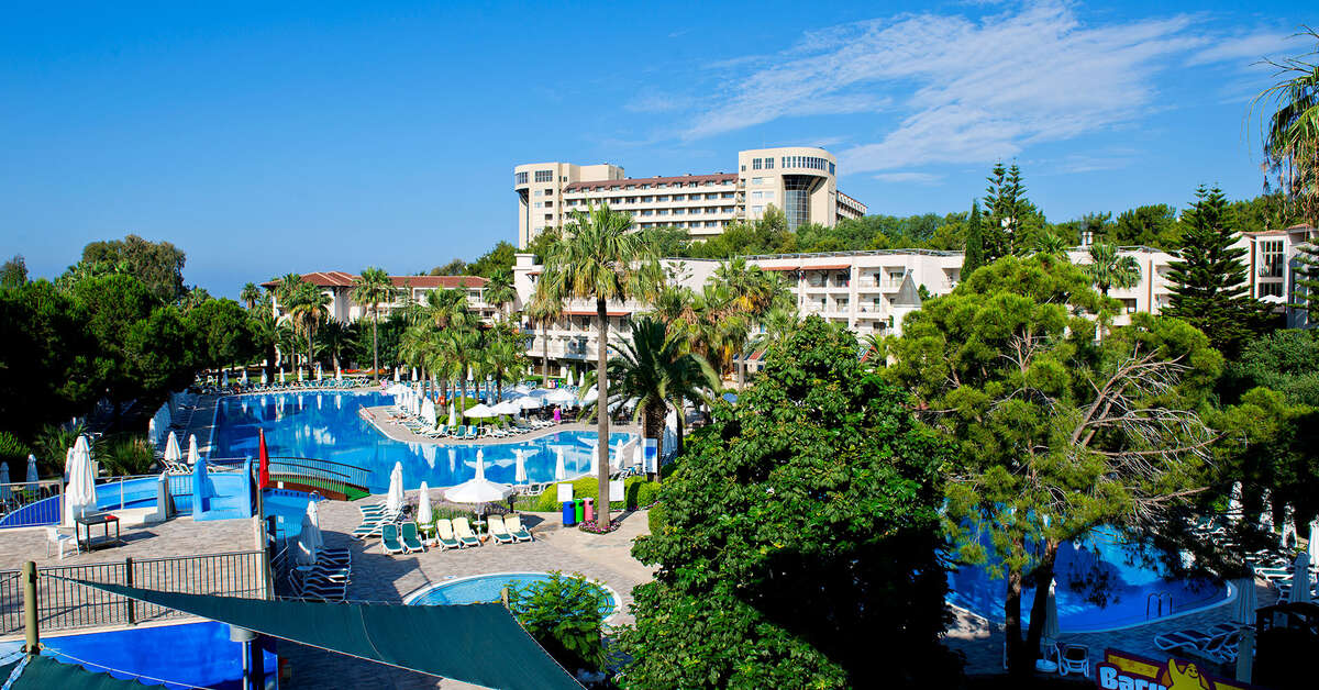 Ein Foto vom Pool im Barut Hemera Resort & Spa