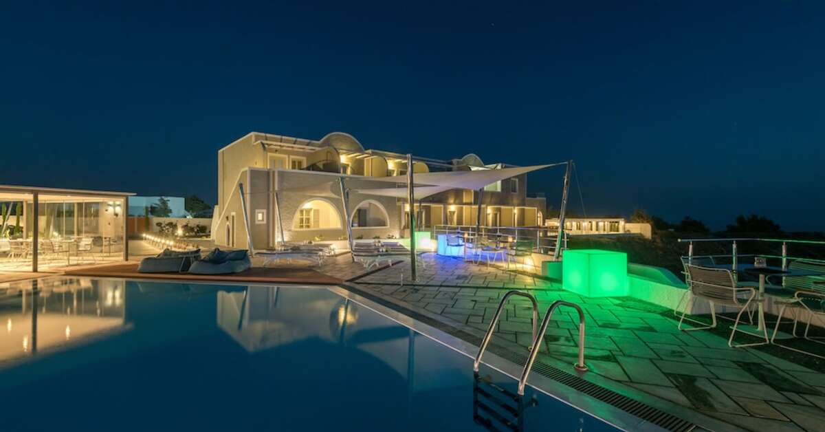 Een foto van het zwembad bij Calderas Dolphin Suites